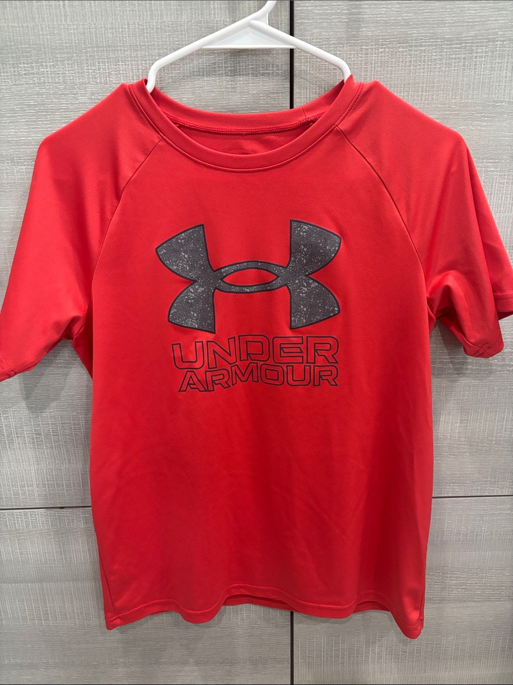 Under Armour Red Short-Sleeve Logo Tee